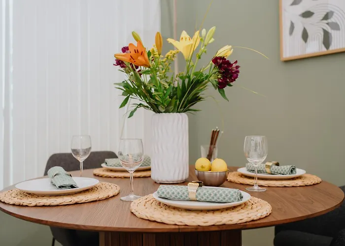 アパート Homely - New Build , Near River , Main Station , Family & Business *