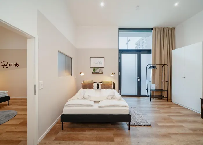 Homely - New Build , Near River , Main Station , Family & Business