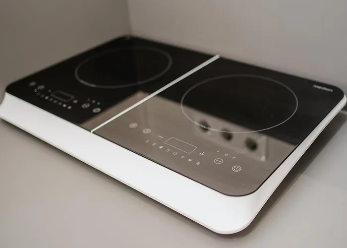 Homely - New Build , Near River , Main Station , Family & Business