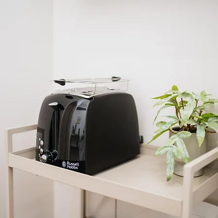 Homely - New Build , Near River , Main Station , Family & Business 公寓 *