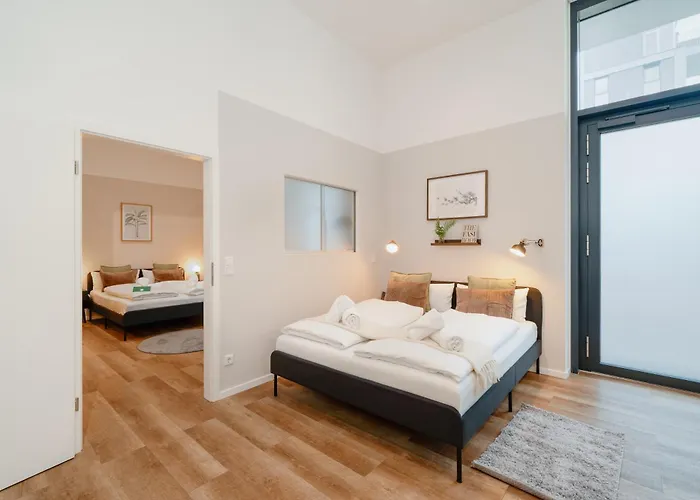 Homely - New Build , Near River , Main Station , Family & Business Apartamento Berlim