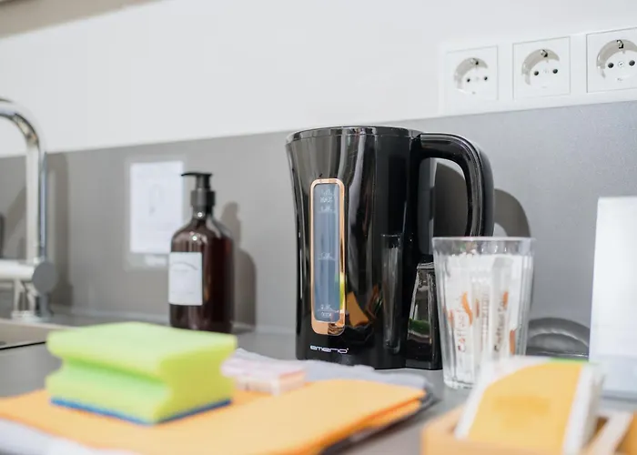 Apartamento Homely - New Build , Near River , Main Station , Family & Business