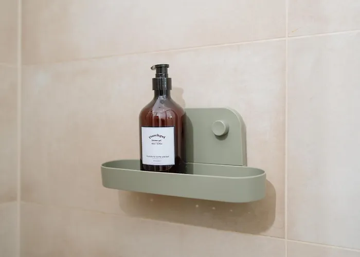 Homely - New Build , Near River , Main Station , Family & Business Apartamento *