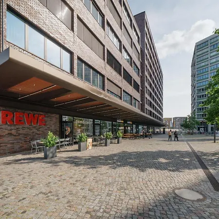 Appartement Homely - New Build , Near River , Main Station , Family & Business