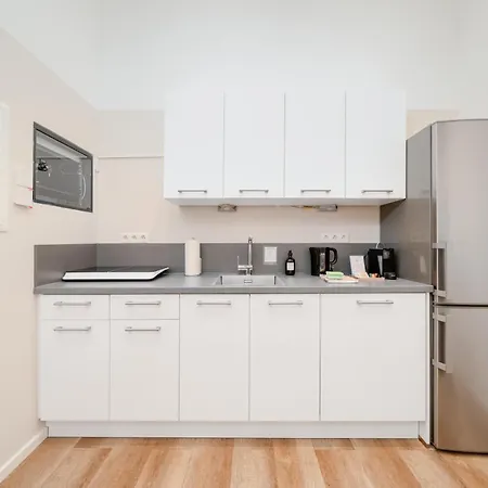 Homely - New Build , Near River , Main Station , Family & Business Appartement Berlijn