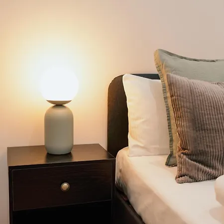 Homely - New Build , Near River , Main Station , Family & Business Appartement Berlijn