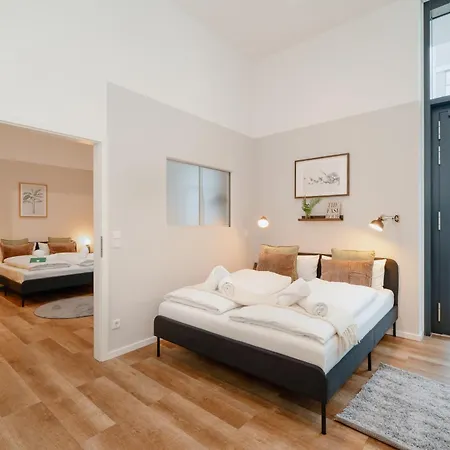 Homely - New Build , Near River , Main Station , Family & Business شقة برلين