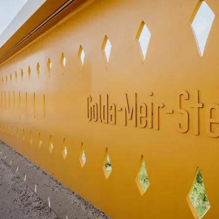 Homely - New Build , Near River , Main Station , Family & Business * Berlín